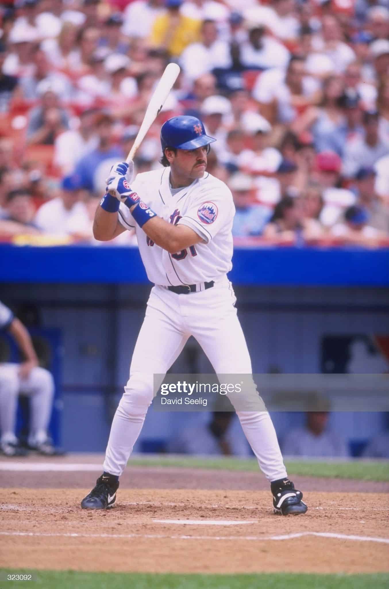 Former New York catcher Mike Piazza at bat against the Yankees on June 26, 1998
